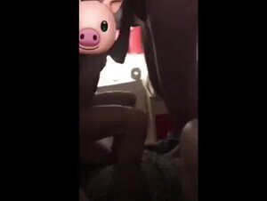 Filmino cuckold con moglie che prende due cazzi