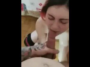 Fidanzata porca vuole essere scopata forte per poi farsi riempire la faccia