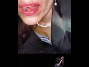 Moglie Porca Esibizionista