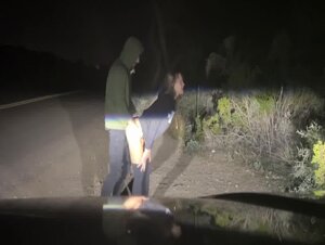 Mi sono fermato per scopare una bionda sul ciglio della strada