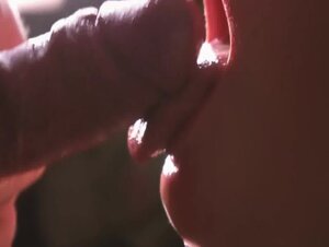 BDSM amatoriale in primo piano: pecorina e pompino